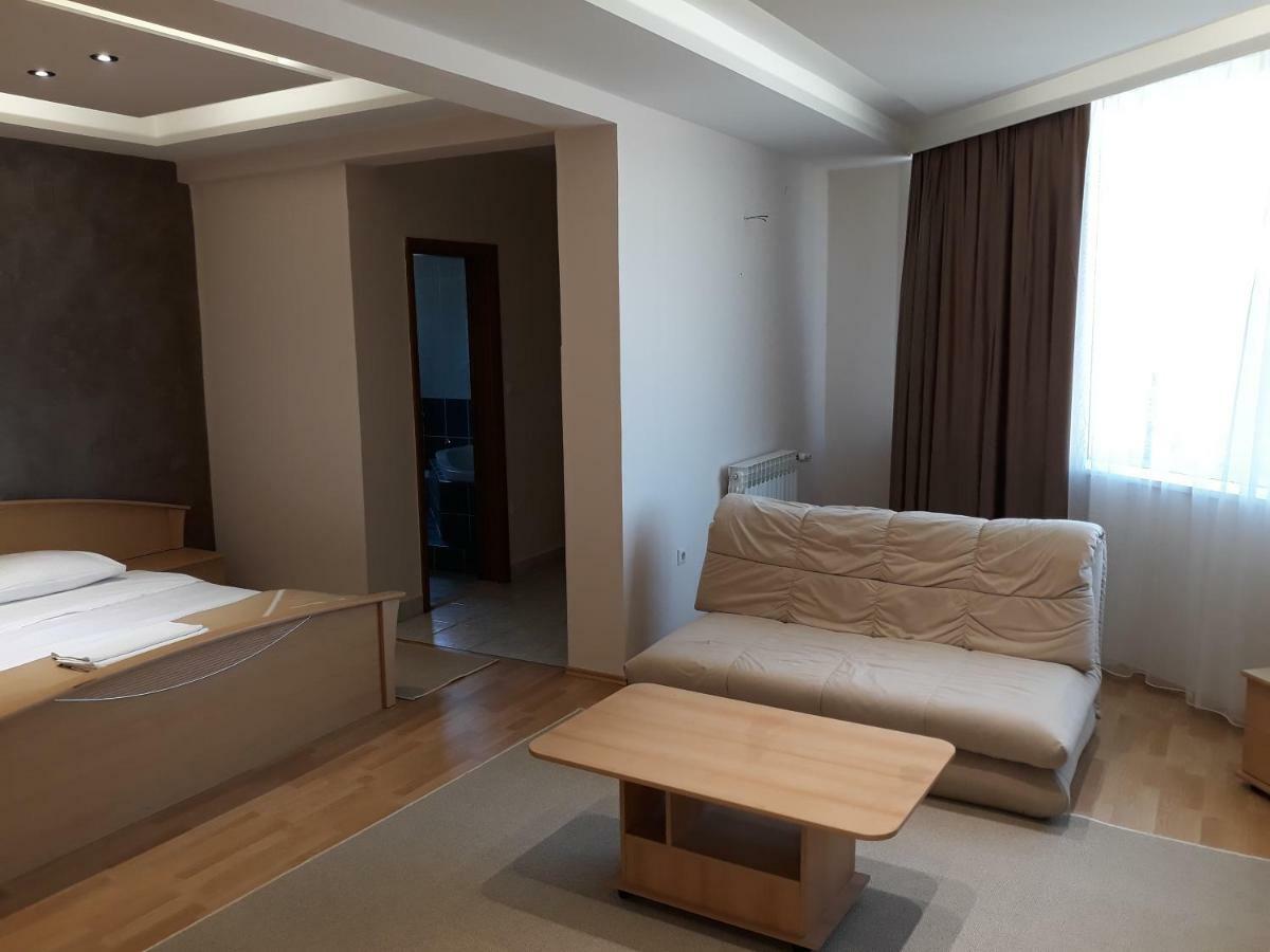 Motel Lav Čapljina Εξωτερικό φωτογραφία